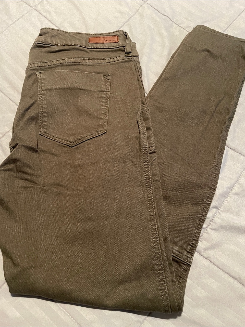 Sanctuary Skinny Pants in Olive Green